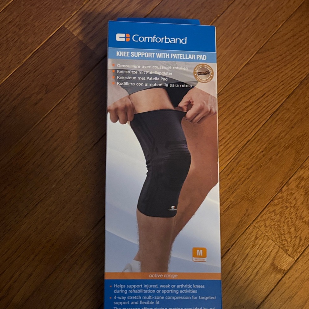 Black Knee Support with Patellar Pad - Men’s Medium